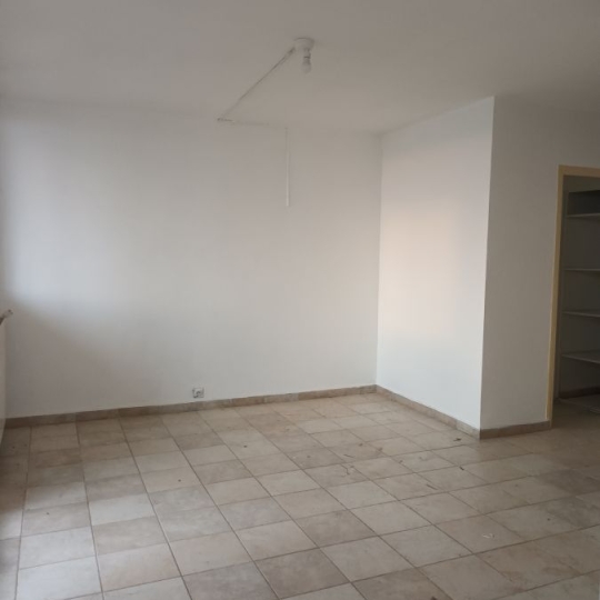  CABINET L'ANTENNE : Apartment | NIMES (30900) | 64 m2 | 651 &euro; 