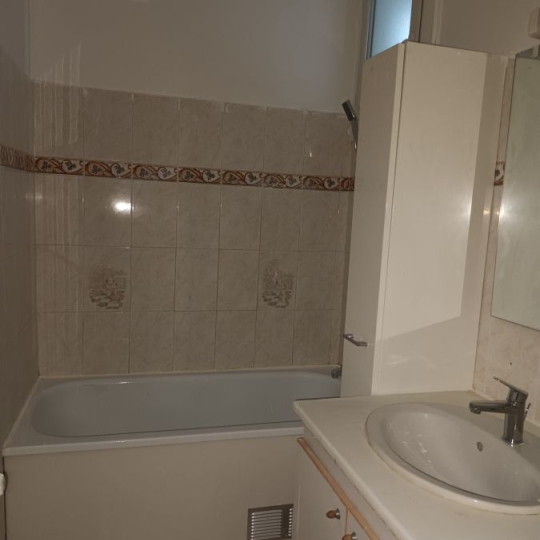  CABINET L'ANTENNE : Apartment | NIMES (30900) | 64 m2 | 651 &euro; 