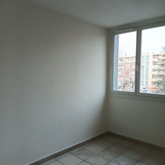  CABINET L'ANTENNE : Apartment | NIMES (30900) | 64 m2 | 651 &euro; 
