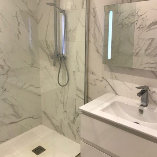  CABINET L'ANTENNE : Appartement | NIMES (30000) | 92 m2 | 1 083 &euro; 