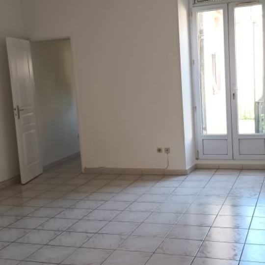  CABINET L'ANTENNE : Appartement | NIMES (30900) | 122 m2 | 1 230 &euro; 