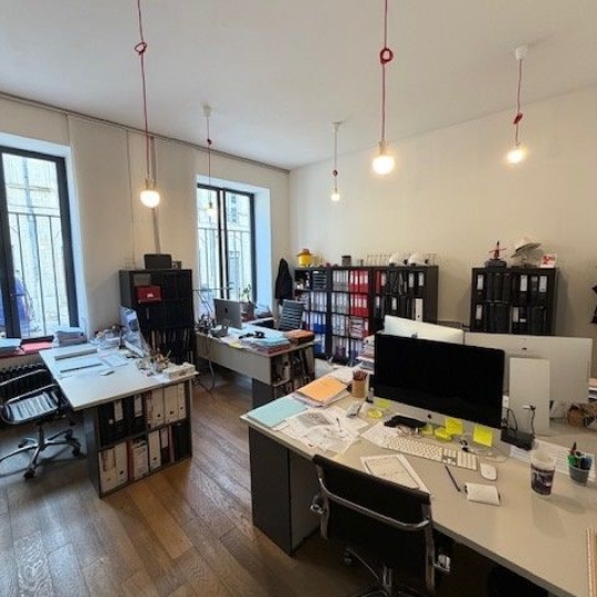  CABINET L'ANTENNE : Autres | NIMES (30900) | 78 m2 | 1 600 &euro; 
