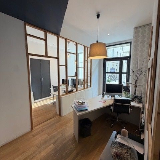  CABINET L'ANTENNE : Autres | NIMES (30900) | 78 m2 | 1 600 &euro; 