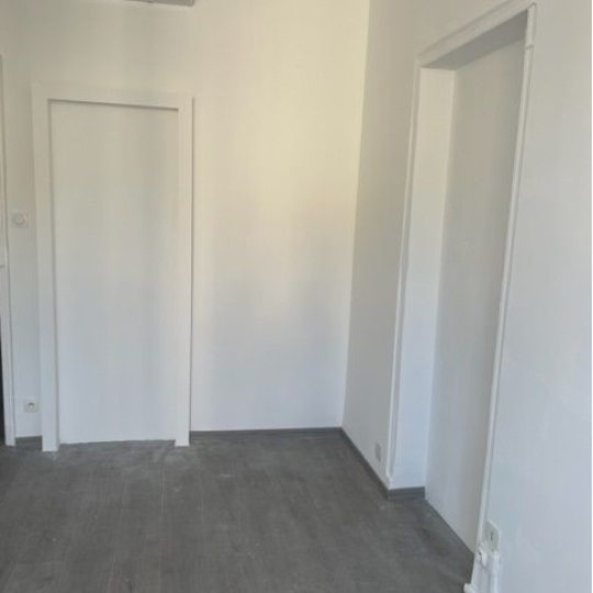 CABINET L'ANTENNE : Local / Bureau | NIMES (30900) | 45 m2 | 803 &euro; 