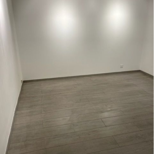  CABINET L'ANTENNE : Local / Bureau | NIMES (30900) | 45 m2 | 803 &euro; 