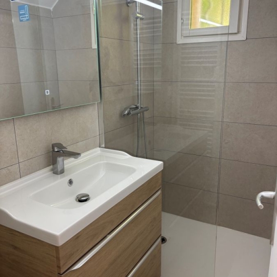  CABINET L'ANTENNE : Maison / Villa | NIMES (30000) | 118 m2 | 1 400 &euro; 