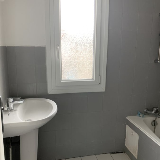  CABINET L'ANTENNE : Appartement | NIMES (30000) | 53 m2 | 609 &euro; 