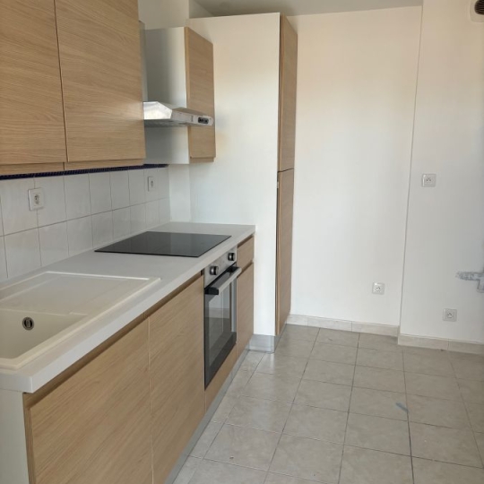 CABINET L'ANTENNE : Appartement | NIMES (30900) | 46.09m2 | 558 € 