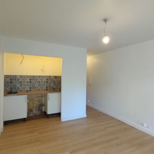  CABINET L'ANTENNE : Appartement | NIMES (30000) | 32 m2 | 540 &euro; 