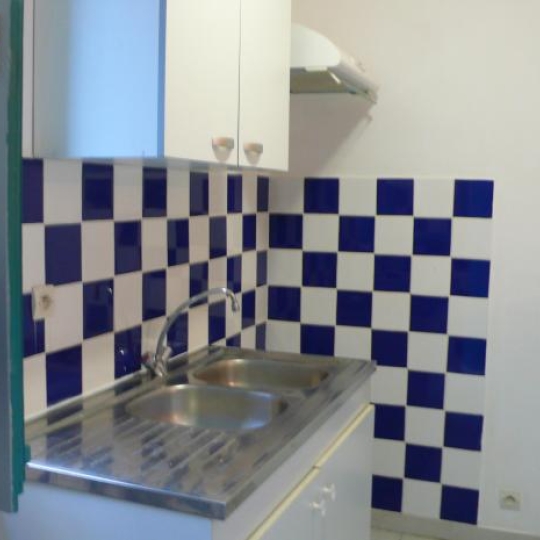  CABINET L'ANTENNE : Appartement | NIMES (30000) | 58 m2 | 678 € 