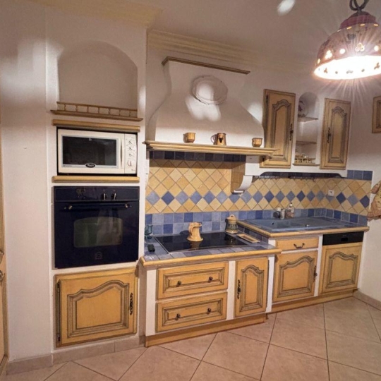  CABINET L'ANTENNE : Apartment | NIMES (30000) | 170 m2 | 650 000 € 