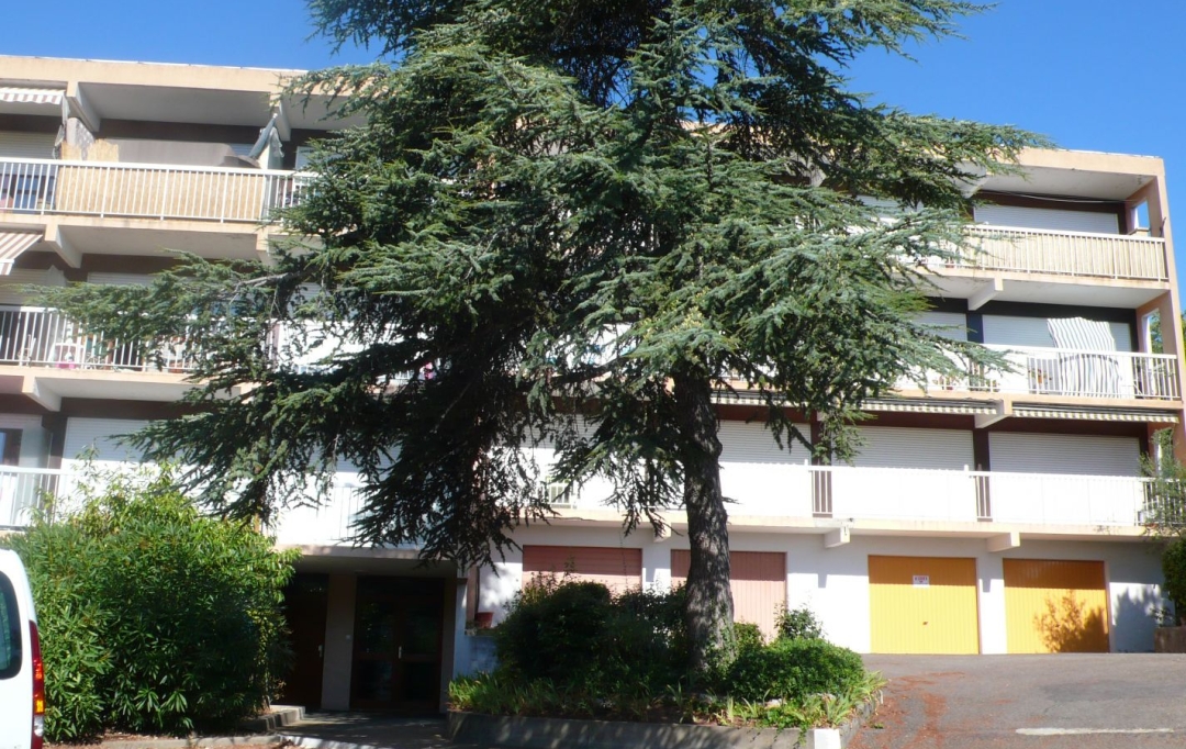 CABINET L'ANTENNE : Apartment | NIMES (30900) | 32 m2 | 485 € 
