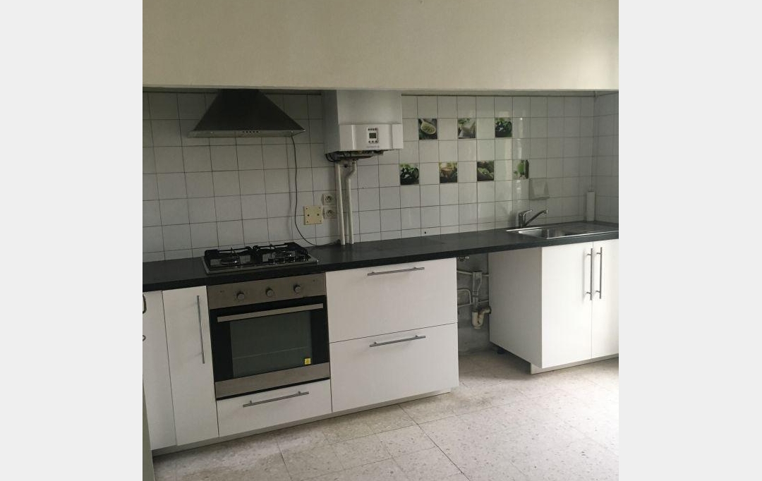 CABINET L'ANTENNE : Appartement | NIMES (30900) | 88 m2 | 749 € 