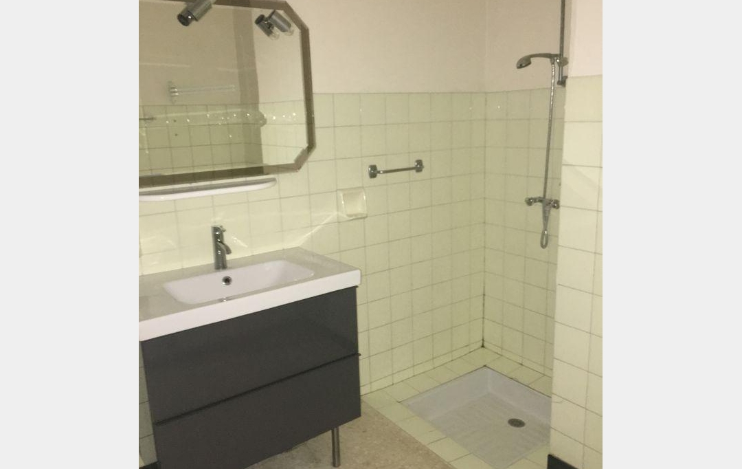 CABINET L'ANTENNE : Appartement | NIMES (30900) | 88 m2 | 749 € 