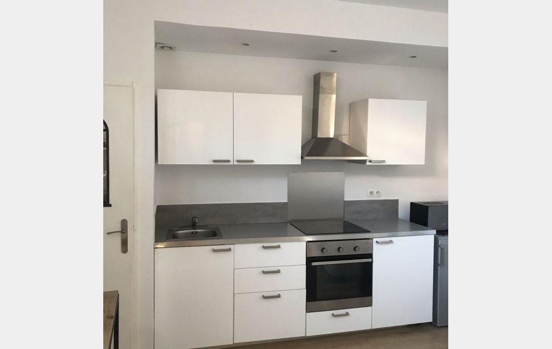 CABINET L'ANTENNE : Apartment | NIMES (30900) | 32 m2 | 509 € 