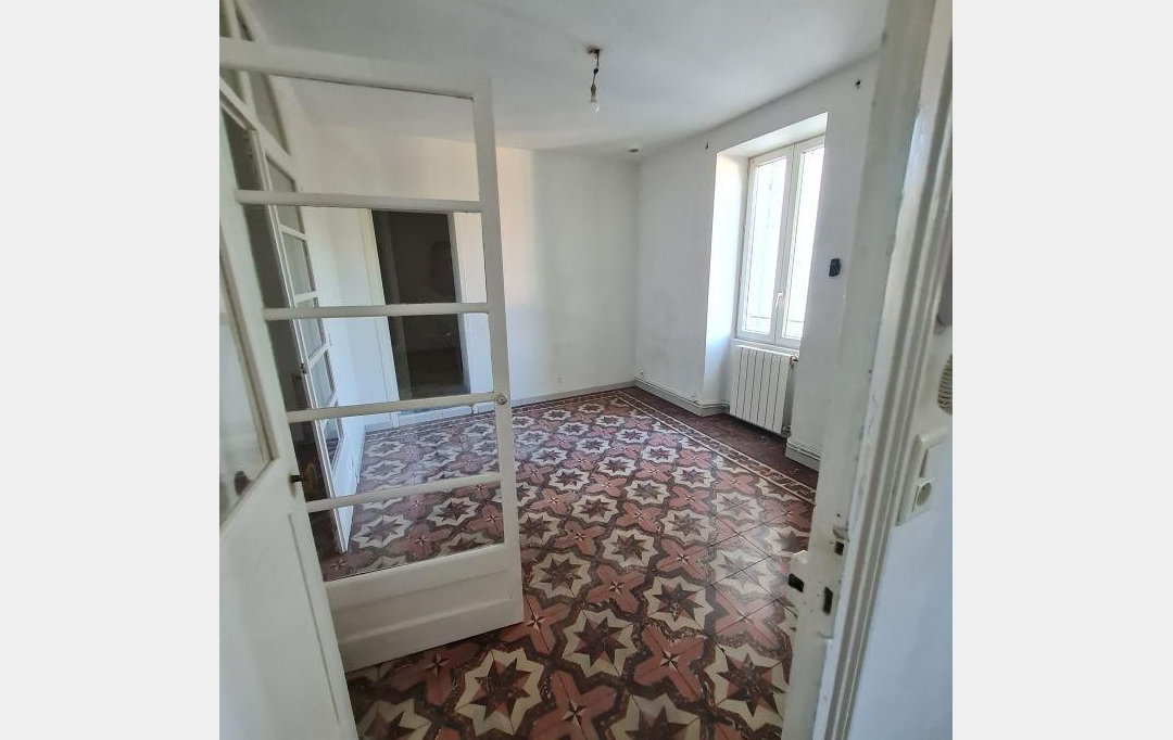 CABINET L'ANTENNE : Appartement | NIMES (30900) | 37 m2 | 362 € 