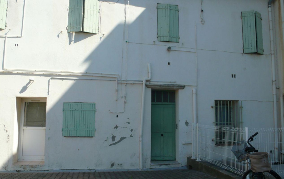 CABINET L'ANTENNE : Appartement | NIMES (30900) | 37 m2 | 362 € 