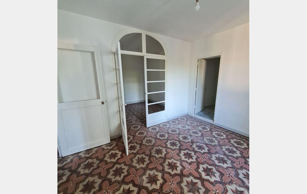 CABINET L'ANTENNE : Appartement | NIMES (30900) | 37 m2 | 362 € 