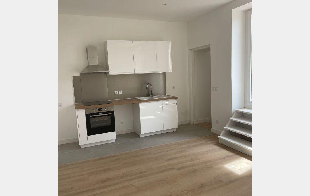 CABINET L'ANTENNE : Appartement | NIMES (30000) | 69 m2 | 750 € 