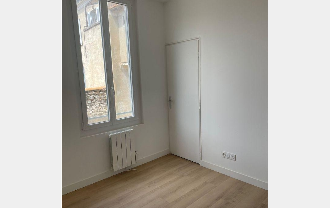 CABINET L'ANTENNE : Appartement | NIMES (30000) | 69 m2 | 750 € 