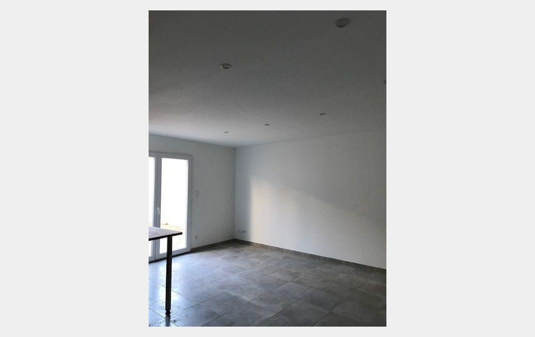 CABINET L'ANTENNE : Maison / Villa | NIMES (30000) | 73 m2 | 928 € 