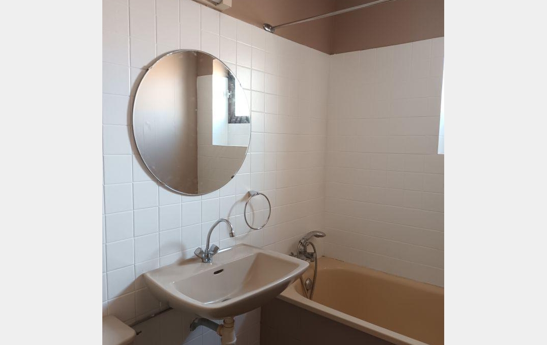 CABINET L'ANTENNE : Appartement | NIMES (30000) | 36 m2 | 517 € 
