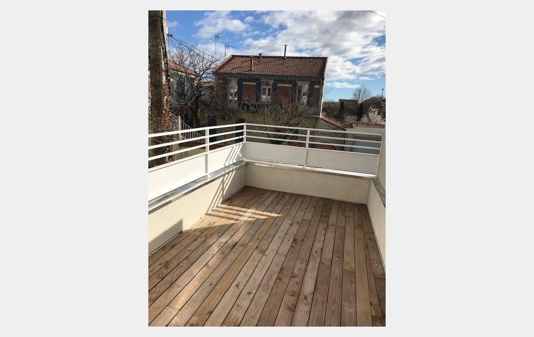 CABINET L'ANTENNE : Autres | NIMES (30900) | 74 m2 | 928 € 