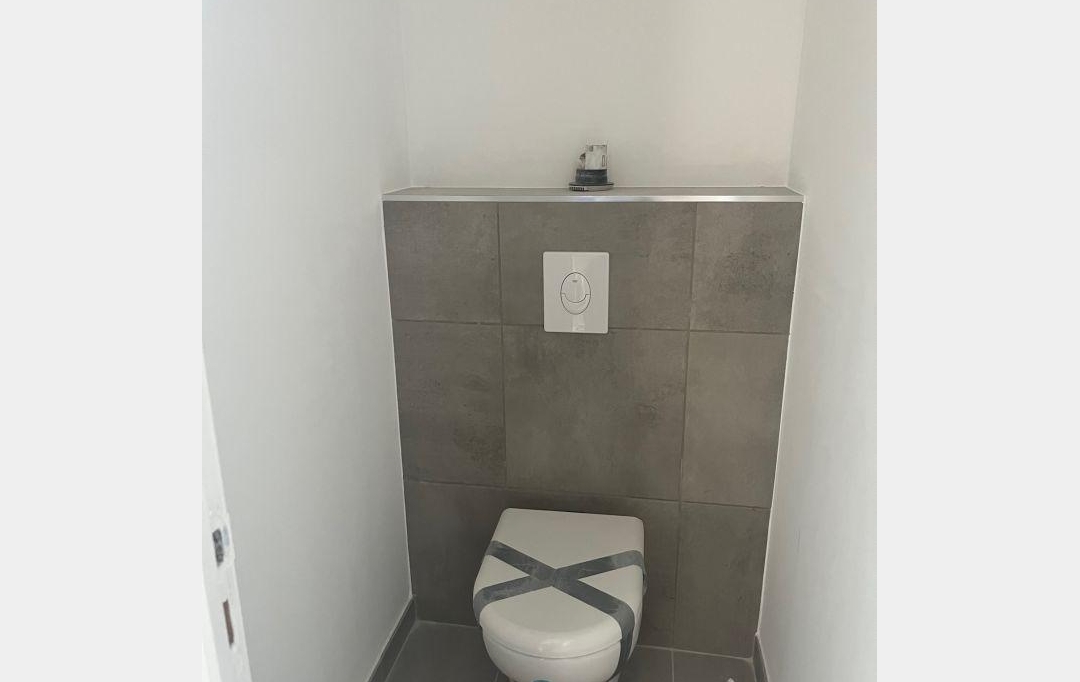 CABINET L'ANTENNE : Appartement | NIMES (30900) | 93 m2 | 1 135 € 