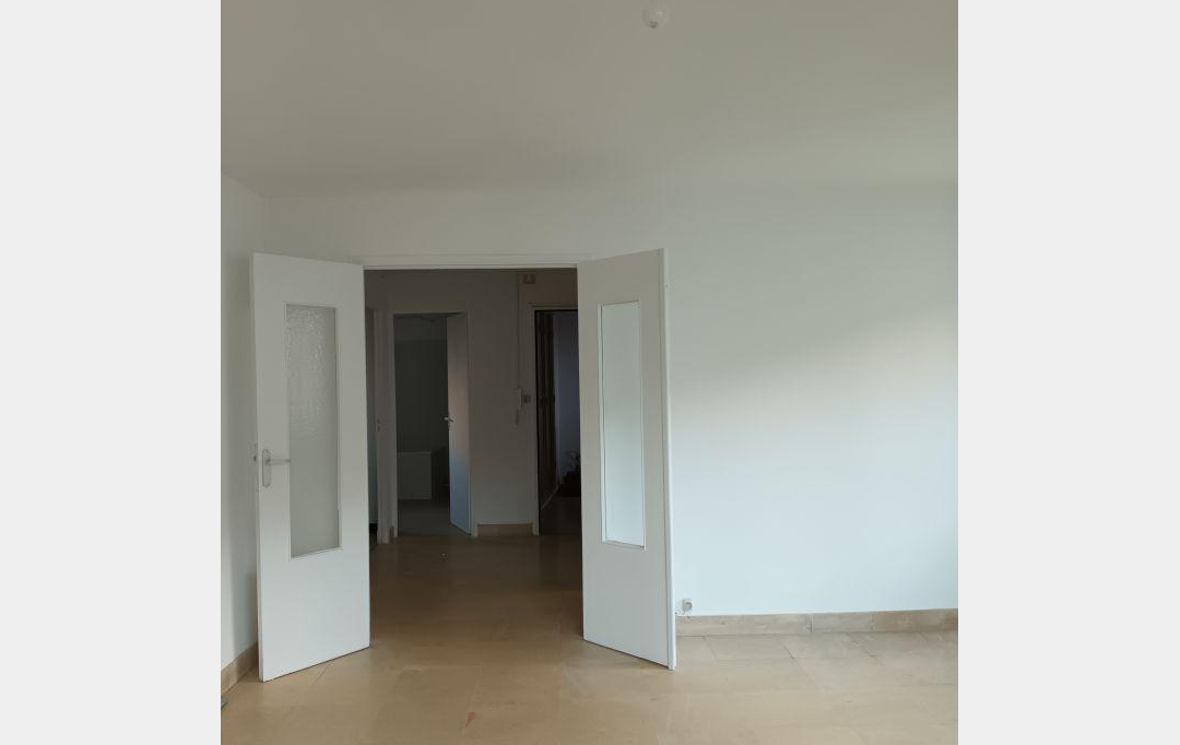 CABINET L'ANTENNE : Apartment | NIMES (30900) | 70 m2 | 713 € 