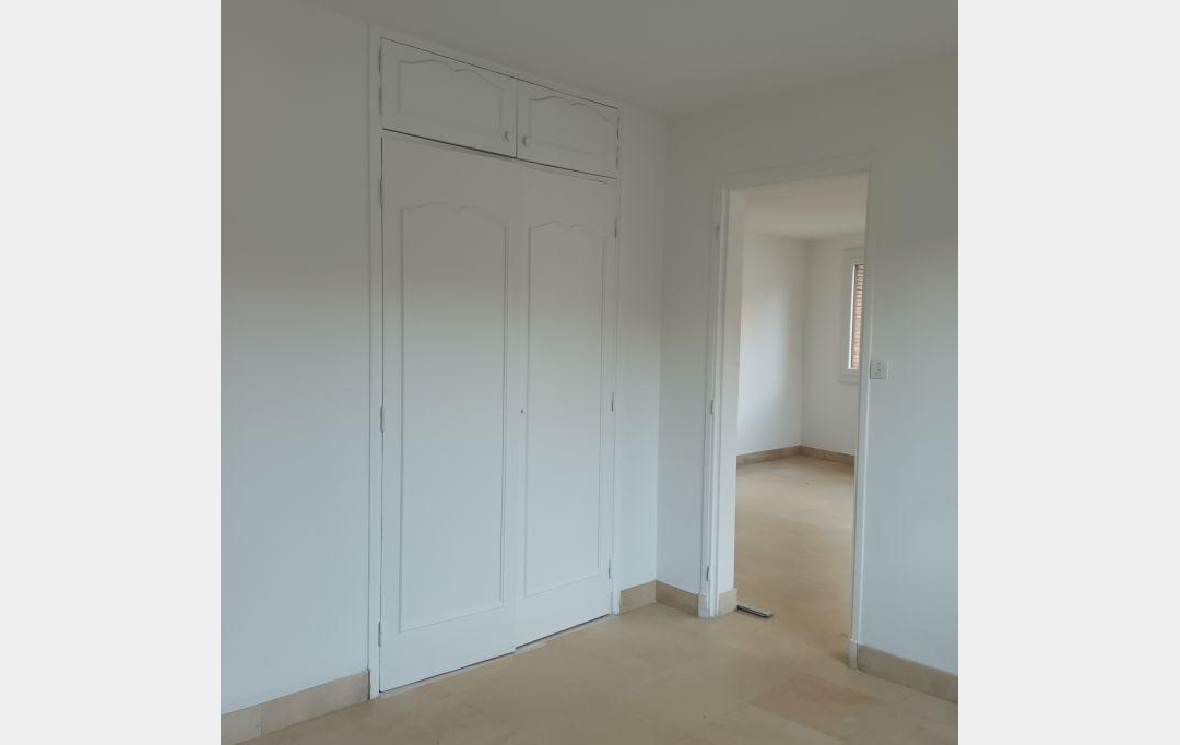 CABINET L'ANTENNE : Apartment | NIMES (30900) | 70 m2 | 713 € 