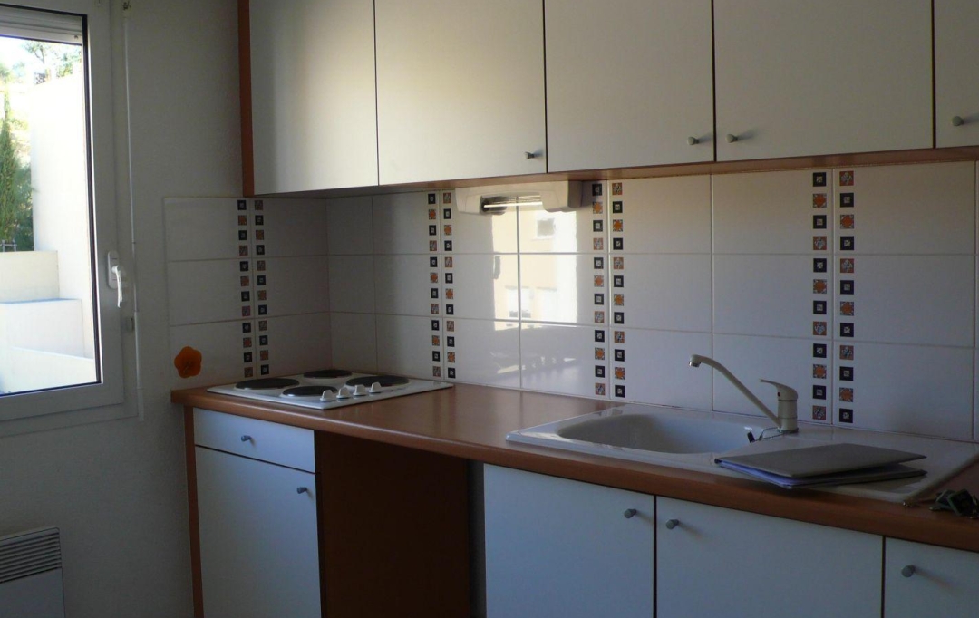 CABINET L'ANTENNE : Appartement | NIMES (30900) | 70 m2 | 1 036 € 