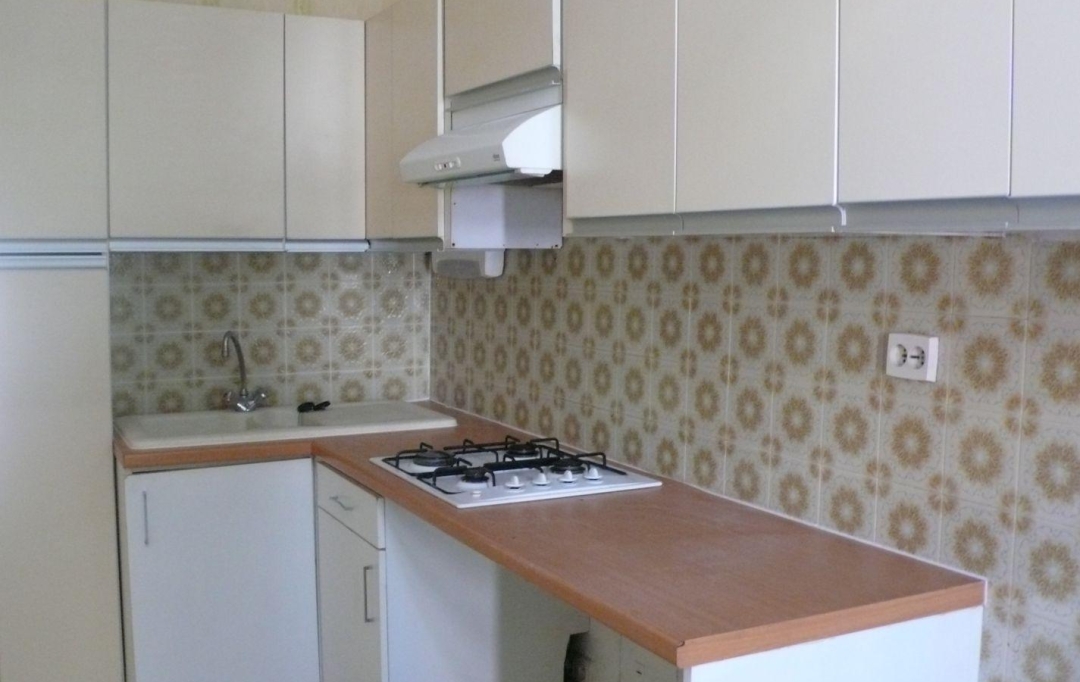 CABINET L'ANTENNE : Appartement | NIMES (30900) | 62 m2 | 574 € 