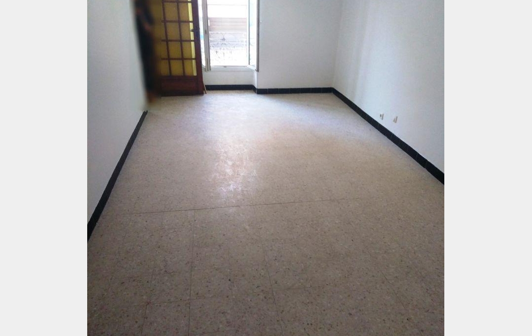 CABINET L'ANTENNE : Appartement | NIMES (30900) | 62 m2 | 574 € 