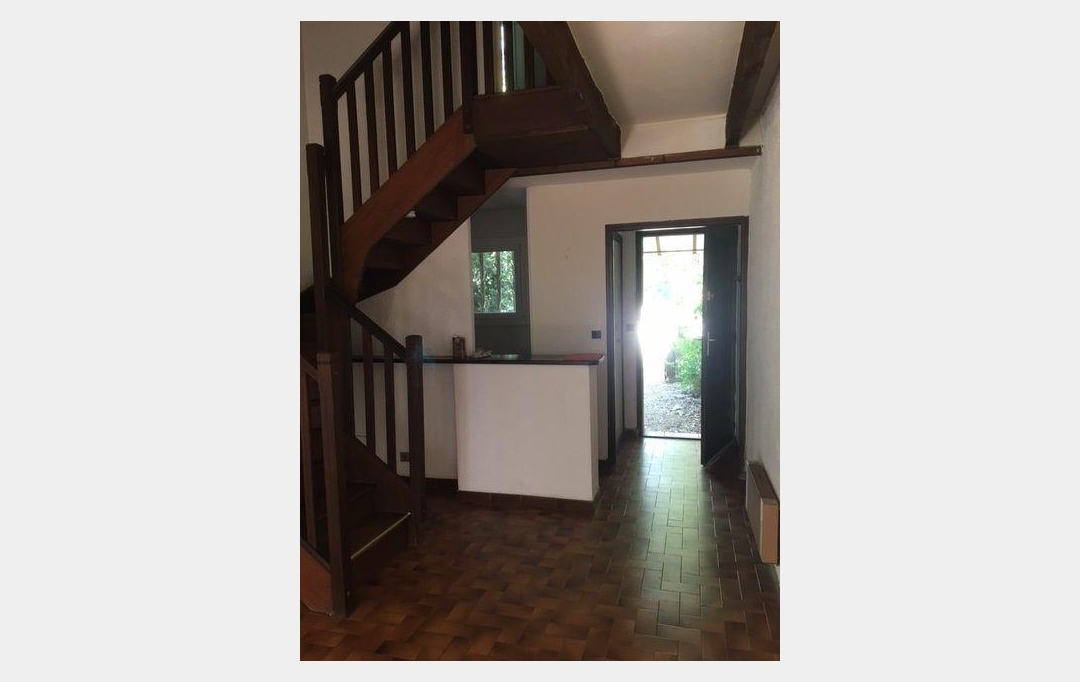 CABINET L'ANTENNE : Appartement | NIMES (30900) | 42 m2 | 626 € 