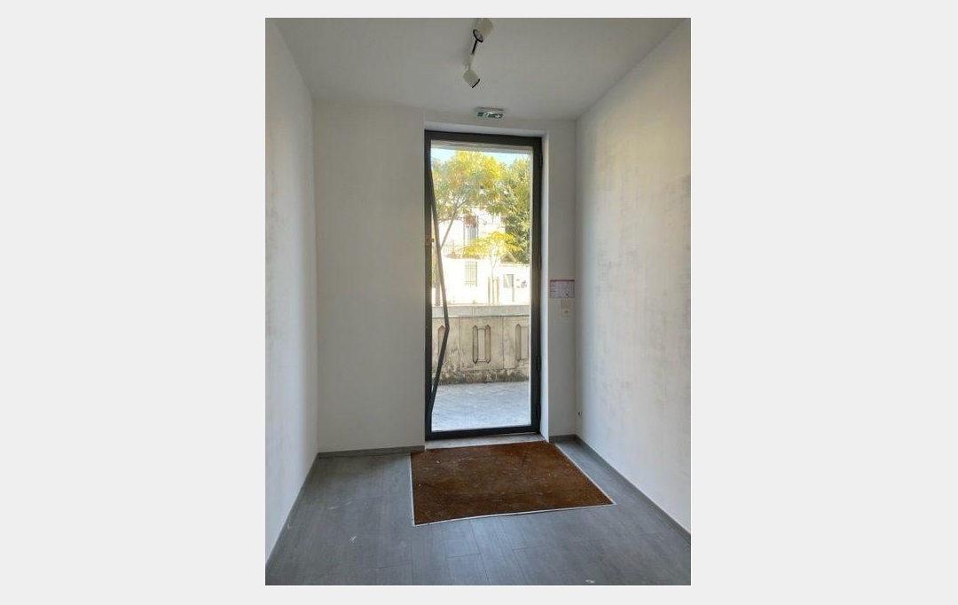 CABINET L'ANTENNE : Local / Bureau | NIMES (30900) | 45 m2 | 823 € 