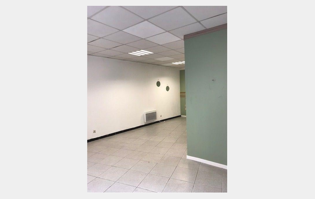 CABINET L'ANTENNE : Local / Bureau | NIMES (30900) | 47 m2 | 365 € 