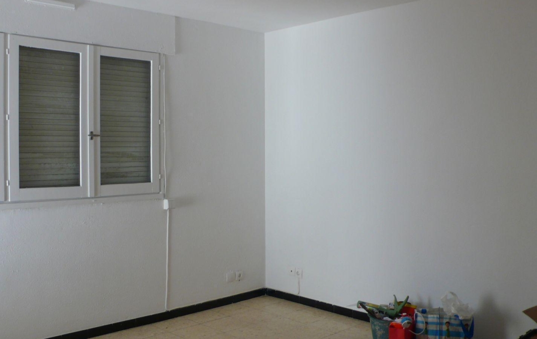 CABINET L'ANTENNE : Appartement | NIMES (30900) | 25 m2 | 397 € 