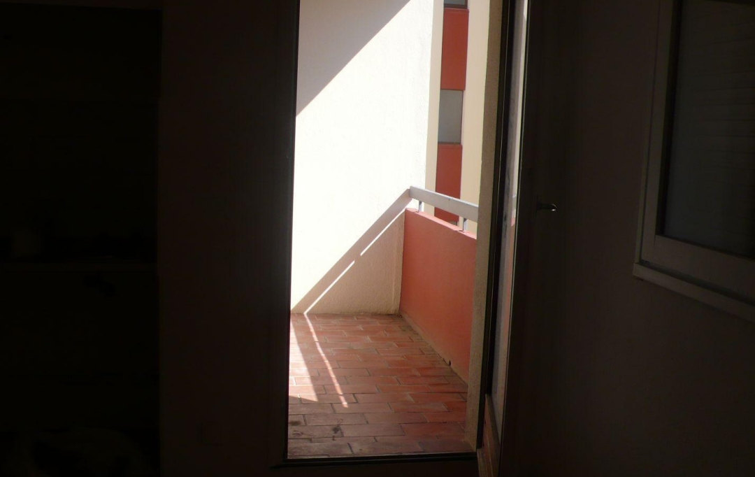 CABINET L'ANTENNE : Appartement | NIMES (30900) | 25 m2 | 397 € 