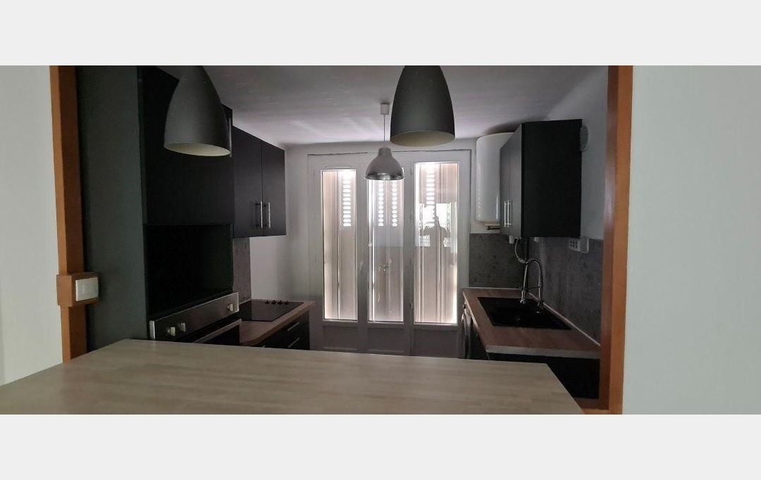 CABINET L'ANTENNE : Appartement | NIMES (30900) | 53 m2 | 617 € 