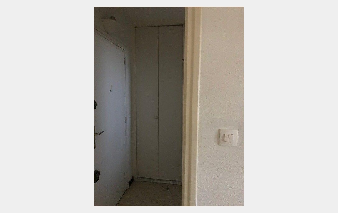 CABINET L'ANTENNE : Apartment | NIMES (30900) | 25 m2 | 397 € 