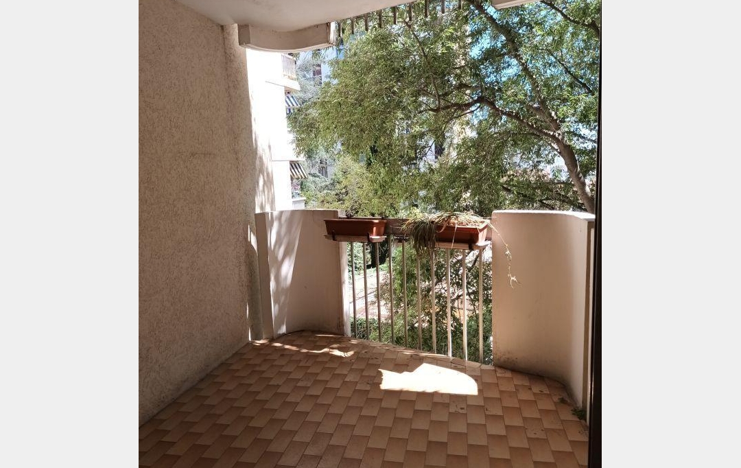 CABINET L'ANTENNE : Apartment | NIMES (30900) | 41 m2 | 630 € 