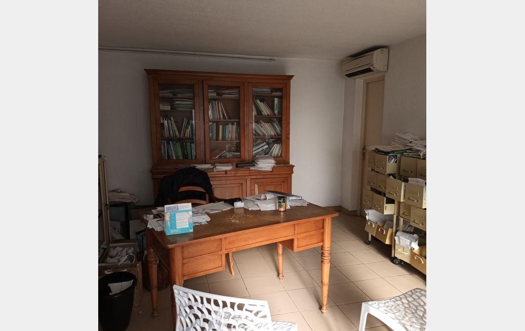 CABINET L'ANTENNE : Autres | NIMES (30900) | 43 m2 | 650 € 