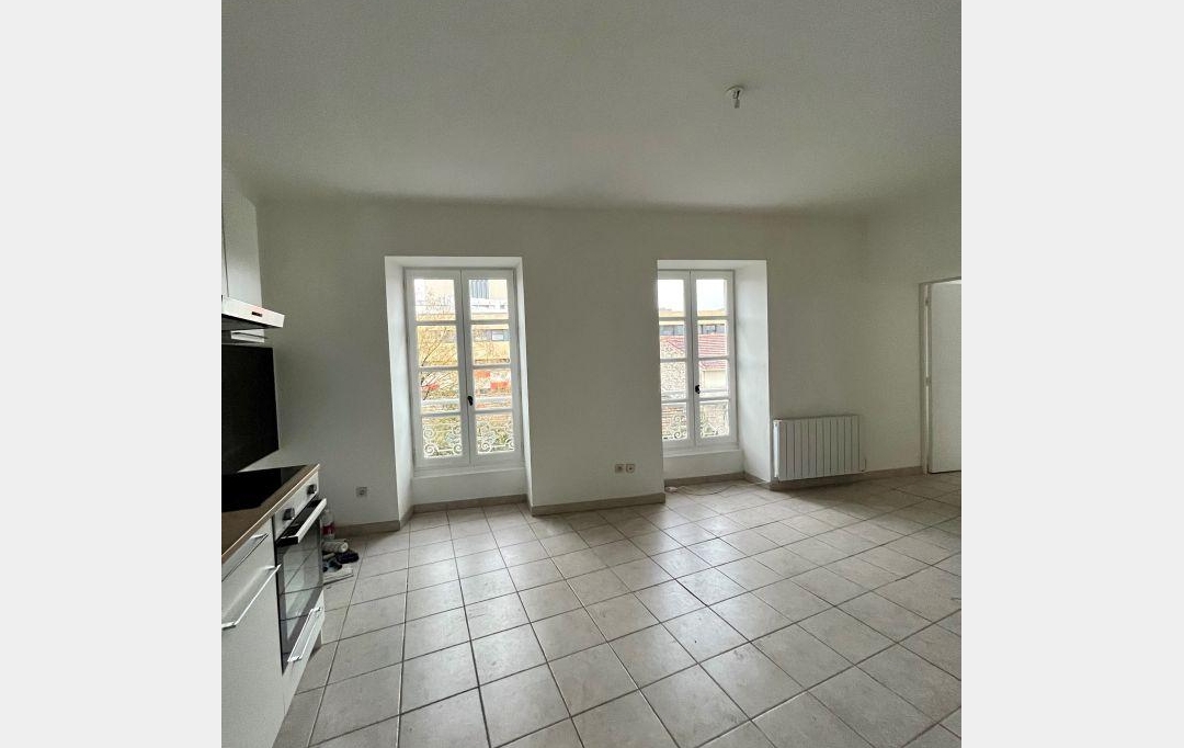 CABINET L'ANTENNE : Appartement | NIMES (30900) | 46 m2 | 533 € 