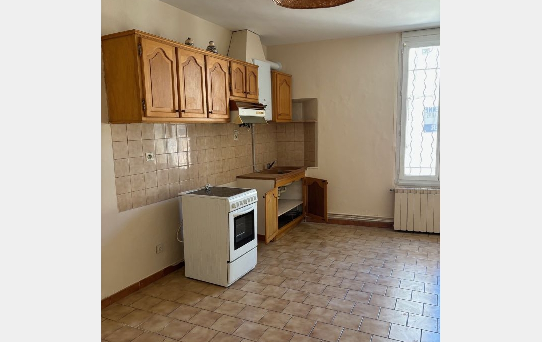 CABINET L'ANTENNE : Appartement | NIMES (30900) | 27 m2 | 441 € 