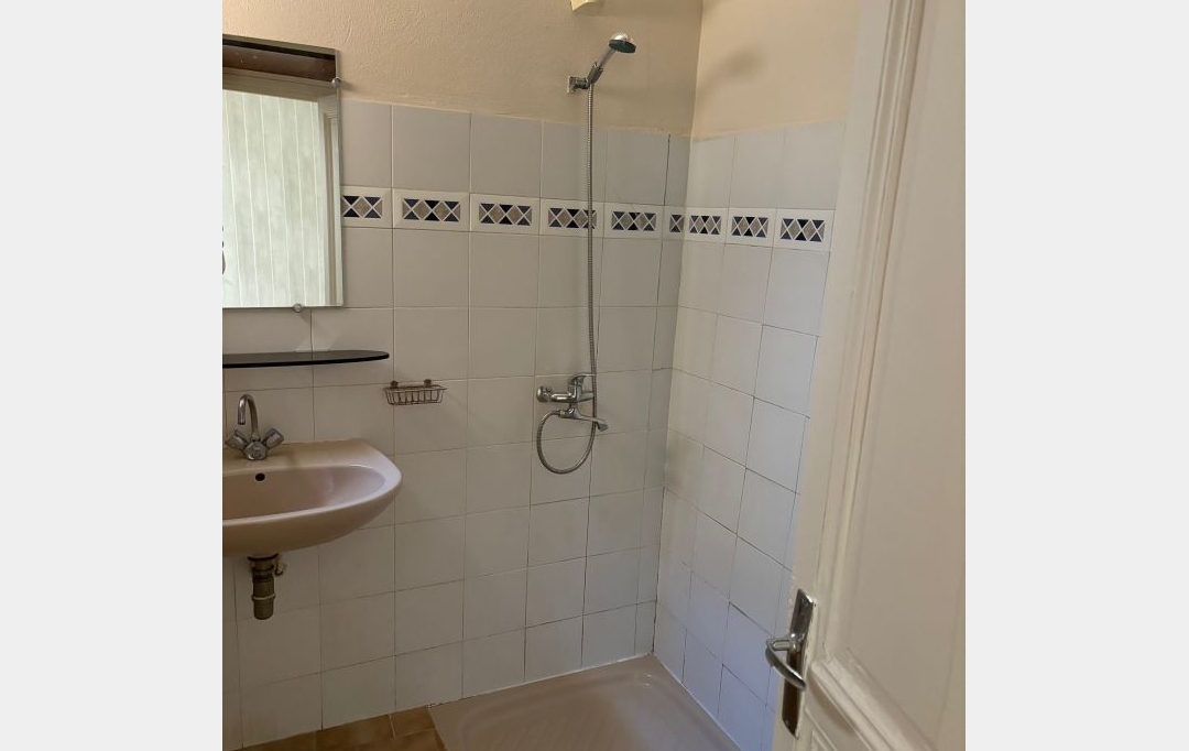 CABINET L'ANTENNE : Appartement | NIMES (30900) | 27 m2 | 441 € 