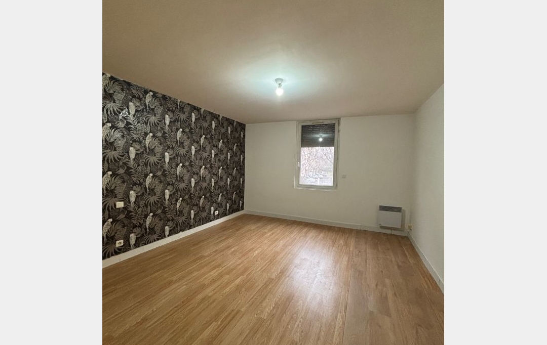 CABINET L'ANTENNE : House | NIMES (30900) | 74 m2 | 790 € 