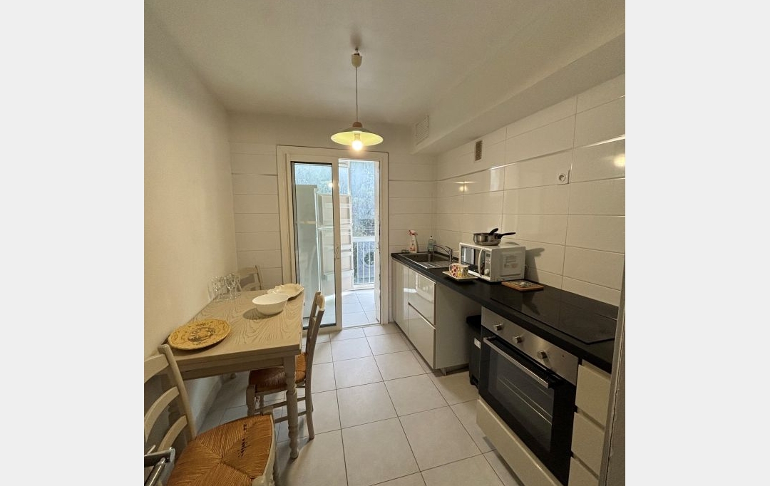 CABINET L'ANTENNE : Apartment | NIMES (30900) | 64 m2 | 1 080 € 