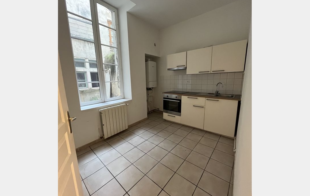 CABINET L'ANTENNE : Appartement | NIMES (30900) | 41 m2 | 399 € 