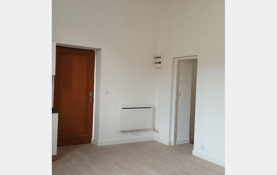 CABINET L'ANTENNE : Apartment | NIMES (30900) | 71 m2 | 920 € 