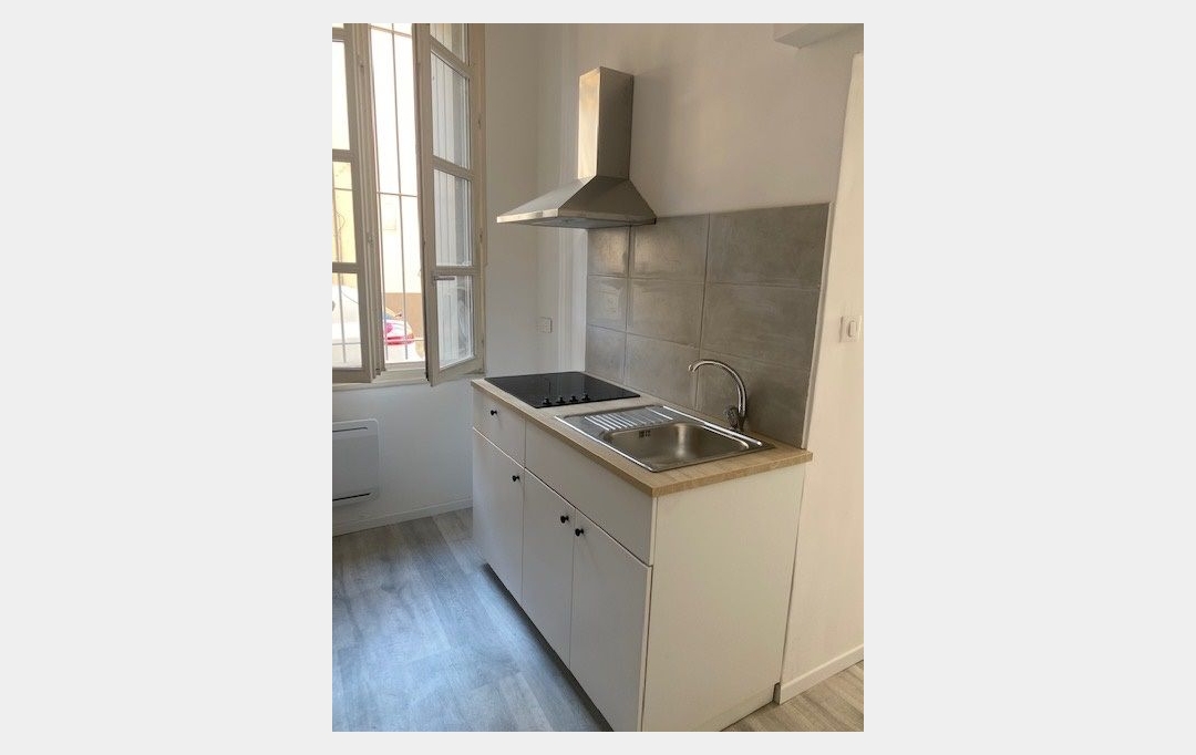 CABINET L'ANTENNE : Apartment | NIMES (30900) | 45 m2 | 570 € 